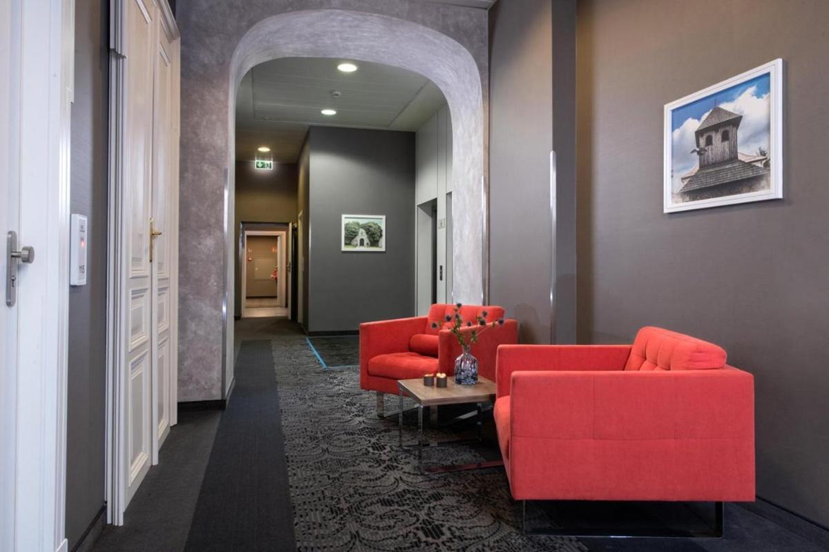 Hotel Leonardo Boutique Center 4*